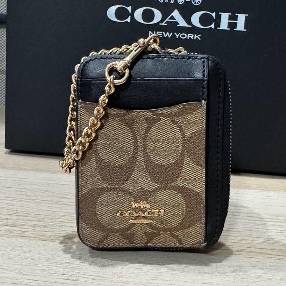 COACH C1885 Khaki Brown Signature Print Leather Zip Card Case / Gold Chain - Picture 1 of 12